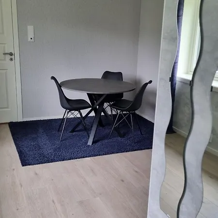 Holiday Apartment *